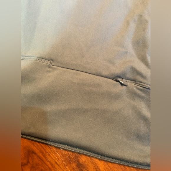 Yogalicious Lux cross train everyday half zip. Size Large. Had thumb holes. - Picture 7 of 9